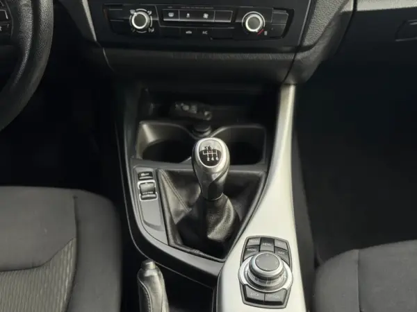 BMW 118 d Line Urban 16