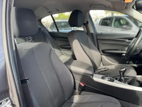 BMW 118 d Line Urban 21