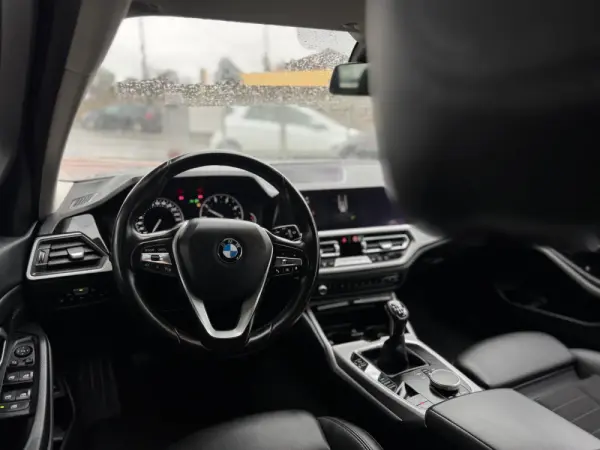 BMW 318 d Touring Sport 14