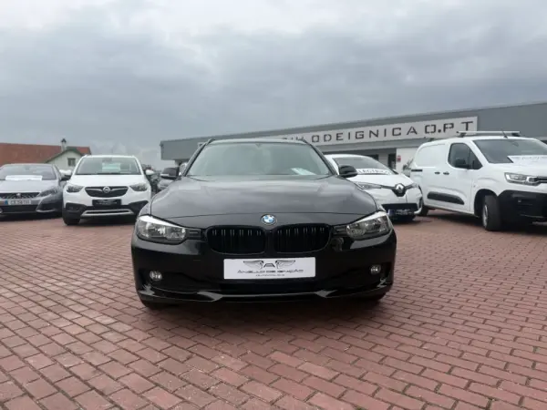 BMW 318 Touring Efficient Dynamics 2