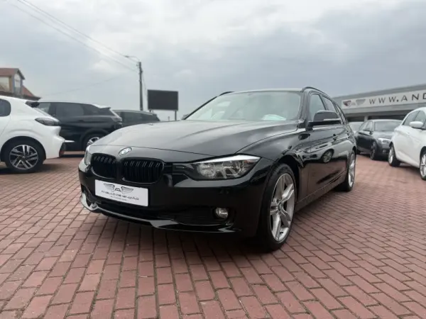 BMW 318 Touring Efficient Dynamics 5