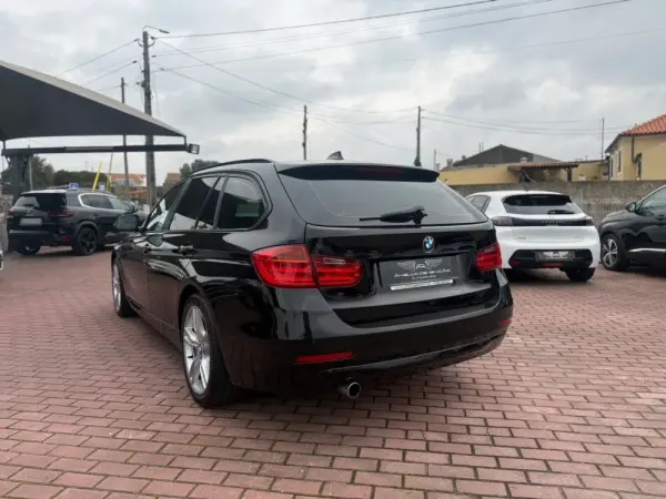 BMW 318 Touring Efficient Dynamics 7