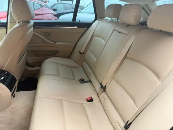 BMW 520 d Line Luxury 13
