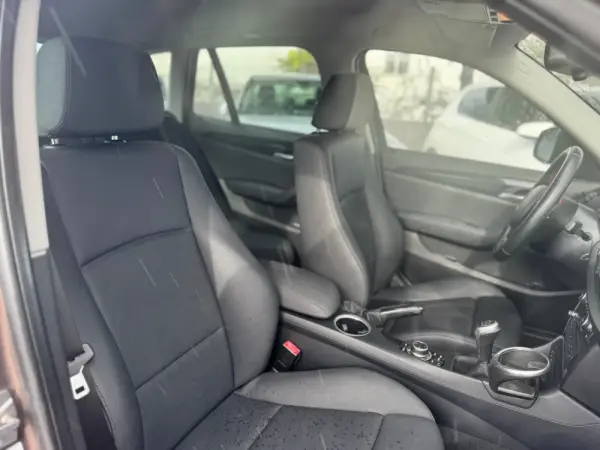 BMW X1 18 d sDrive 12