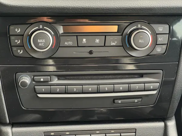 BMW X1 18 d sDrive 17