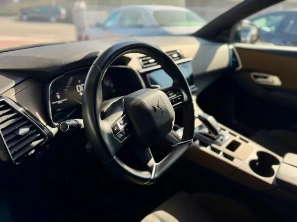 DS DS7 Crossback 1.5 BlueHDi So Chic EAT8 10