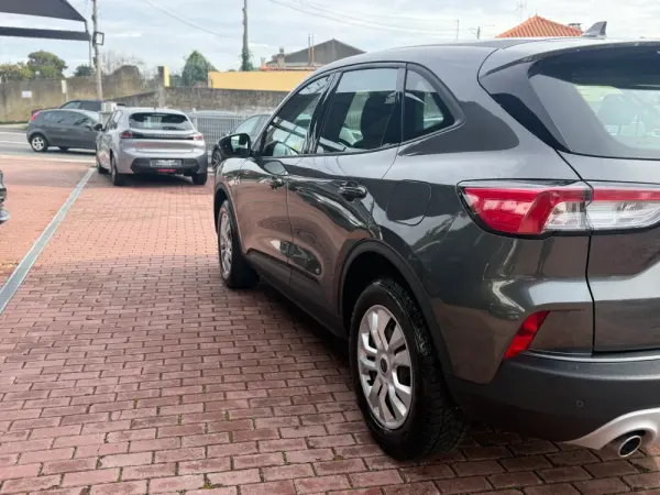 Ford Kuga 1.5 TDCi EcoBlue Titanium Aut. 5