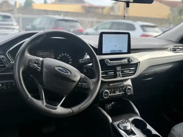 Ford Kuga 1.5 TDCi EcoBlue Titanium Aut. 10