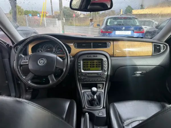 Jaguar X-Type 2.0 D Executive 6