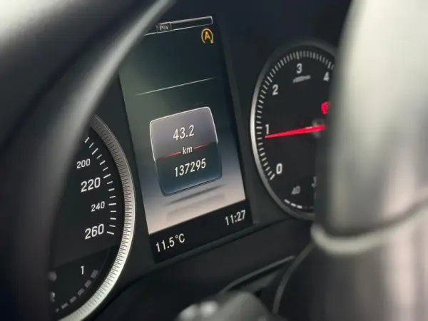 Mercedes-Benz C 200 BlueTEC Avantgarde 12