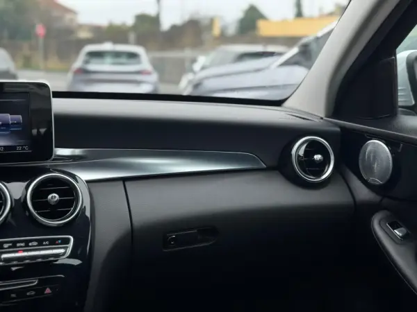 Mercedes-Benz C 200 BlueTEC Avantgarde 13