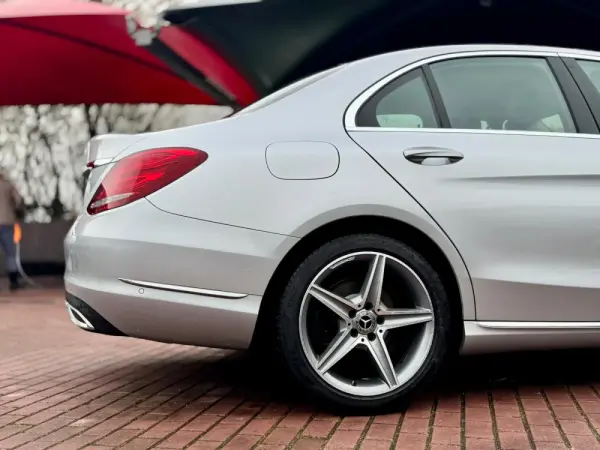 Mercedes-Benz C 200 BlueTEC Avantgarde 19