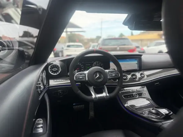 Mercedes-Benz E 53 AMG 4Matic+ 8