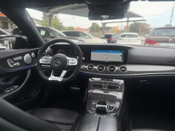 Mercedes-Benz E 53 AMG 4Matic+ 11