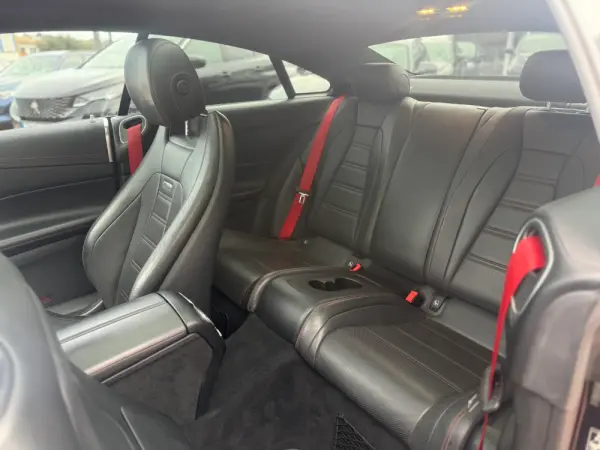 Mercedes-Benz E 53 AMG 4Matic+ 19