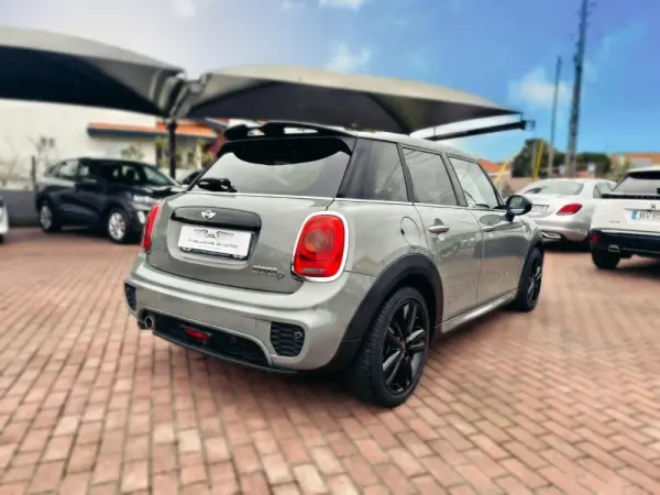 MINI 5 Portas John Cooper Works Cooper D 4