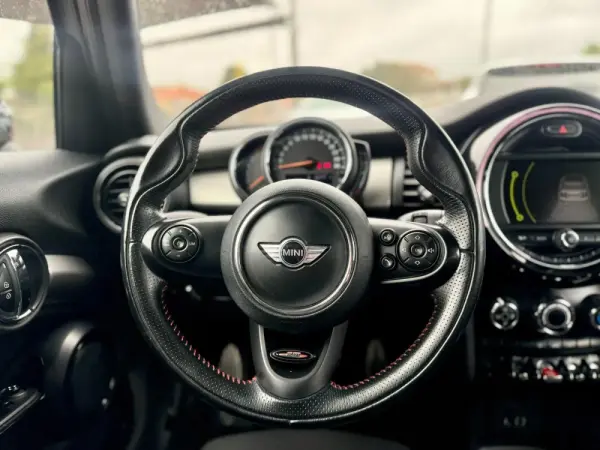 MINI 5 Portas John Cooper Works Cooper D 8