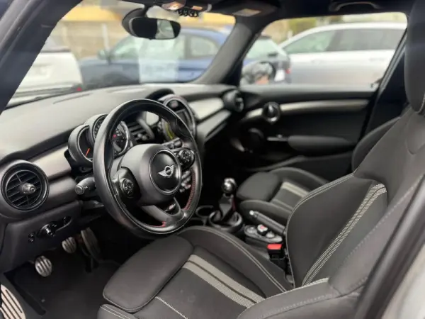 MINI 5 Portas John Cooper Works Cooper D 12