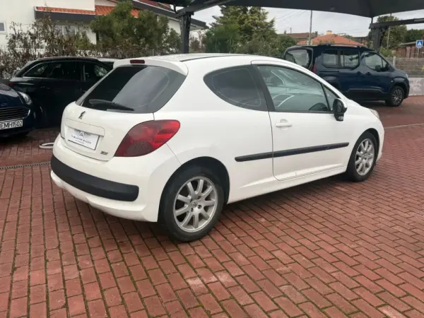 Peugeot 207 1.4 HDi XA 3