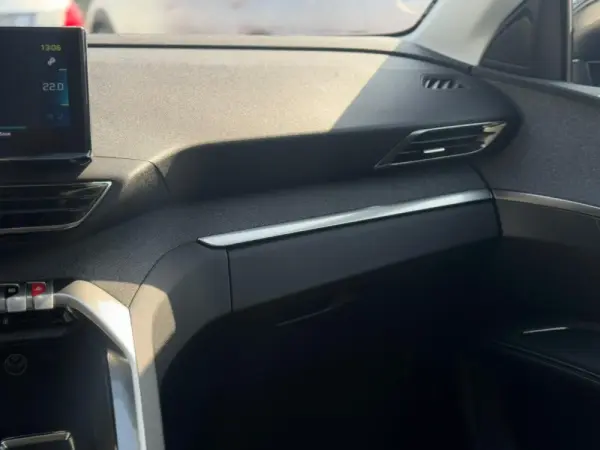 Peugeot 3008 4 Hybrid High Power 16