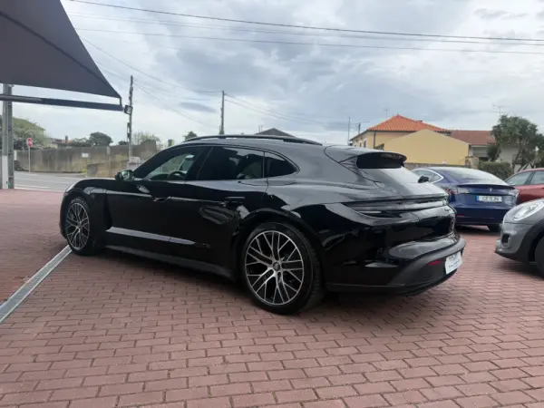 Porsche Taycan Sport Turismo ST 4S 7