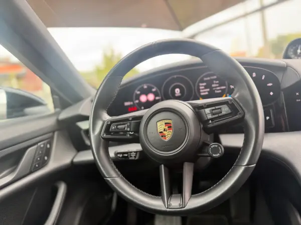 Porsche Taycan Sport Turismo ST 4S 13