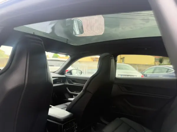 Porsche Taycan Sport Turismo ST 4S 15