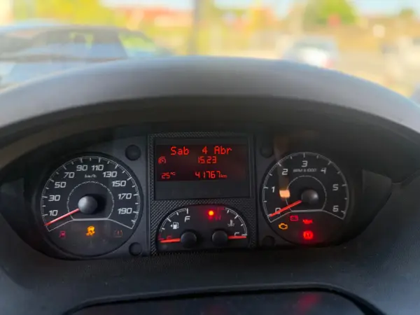 Citroën Jumper 2.2 BlueHDi 35 L4 CD Control 12