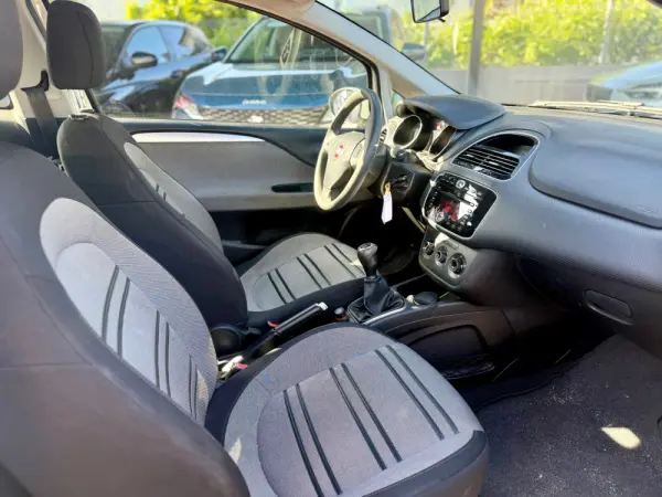 Fiat Punto 1.3 M-Jet Easy Start&Stop 10