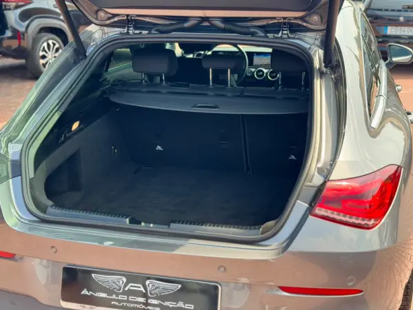 Mercedes-Benz CLA 180 d Shooting Brake Business Solutions 9