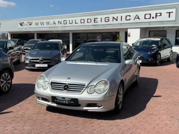 Mercedes-Benz C 220 CDI Sportcoupe 2