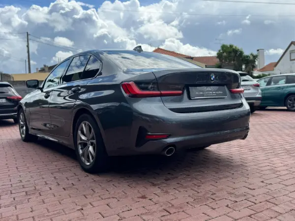 BMW 316 d Pack M Auto 8