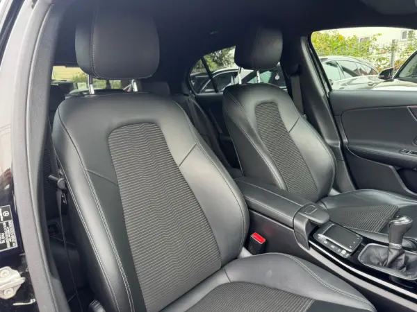 Mercedes-Benz A 180 d Advanced Progressive 28