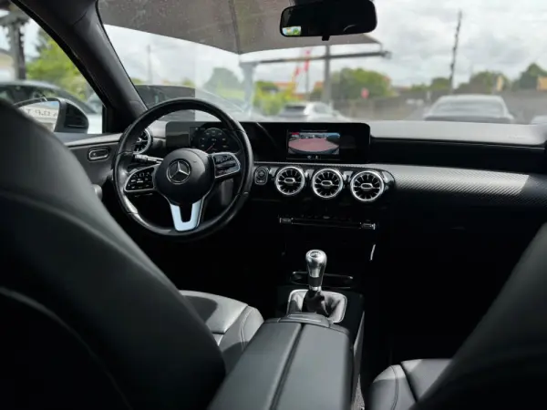 Mercedes-Benz A 180 d Business Solutions 15