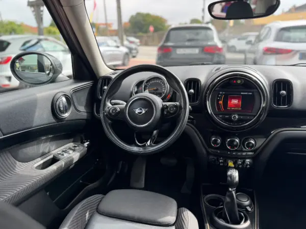 MINI Countryman Cooper SE ALL4 Auto 17