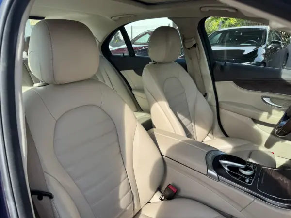 Mercedes-Benz C 220 (BlueTEC) d BlueEFFICIENCY Edition 7G-TRONIC Avantgarde 29