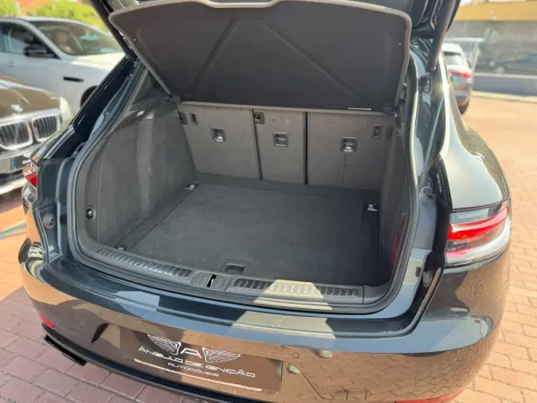 Porsche Macan 2.0T 10