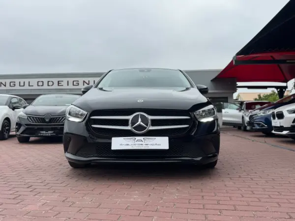 Mercedes-Benz B 200 d 8G-DCT 4