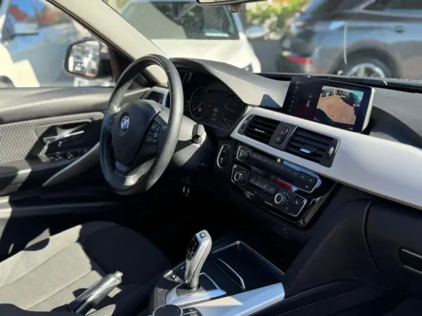 BMW 320 d xDrive Auto 14