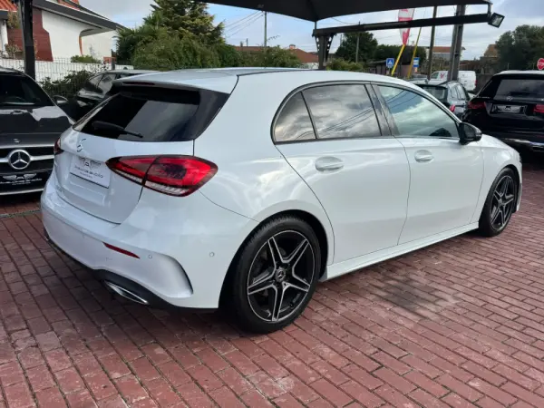 Mercedes-Benz A 180 AMG Line 11