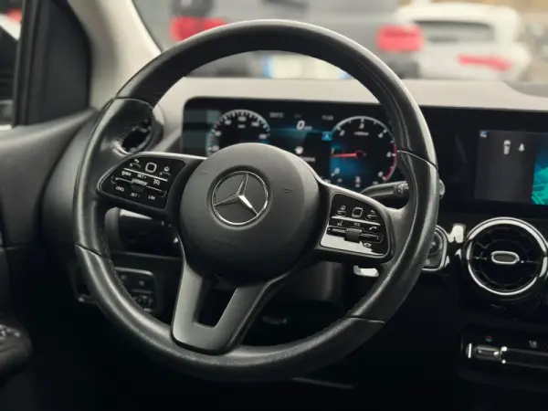 Mercedes-Benz B 200 d 8G-DCT 14