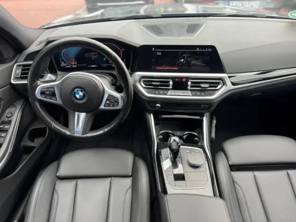 BMW 316 d Pack M Auto 15