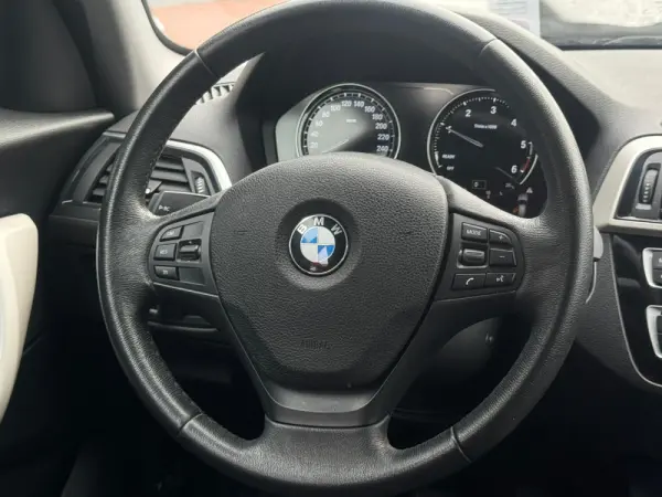 BMW 116 d Corporate Edition 17