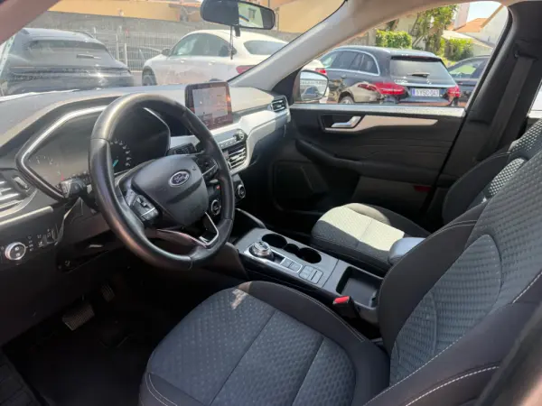 Ford Kuga 1.5 TDCi EcoBlue Titanium Aut. 15