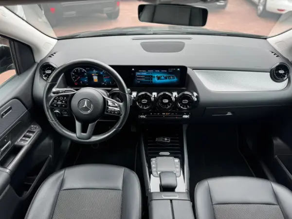 Mercedes-Benz B 200 d 8G-DCT 17