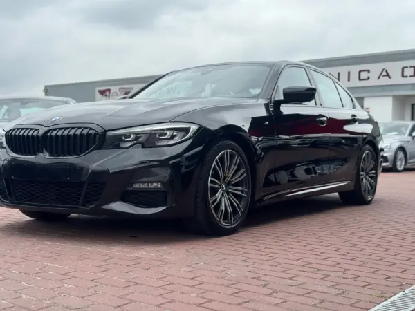 BMW 318 d Pack M 3