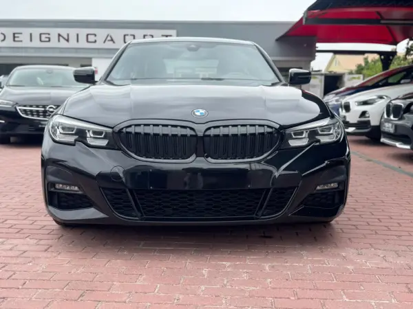 BMW 318 d Pack M 4