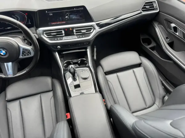 BMW 316 d Pack M Auto 10