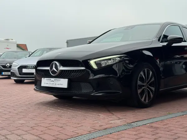 Mercedes-Benz A 180 d Advanced Progressive 5