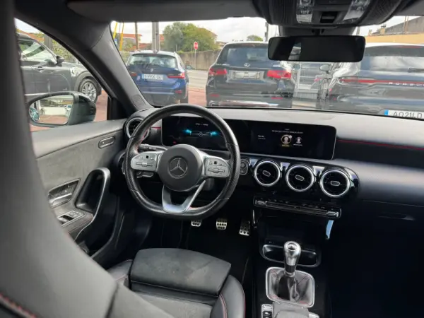 Mercedes-Benz A 180 AMG Line 21